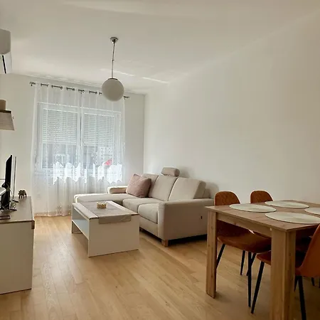 Apartman Ada By Aa Stan Na Dan *